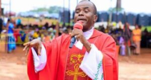 Mbaka claims anonymous DSS invitation, seeks prayers from congregation