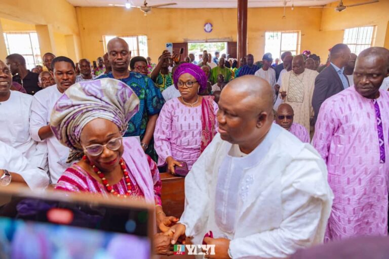 The ‘Atohunrinwa’ myth explodes: How patriarch’s funeral laid Yayi’s detractors to rest